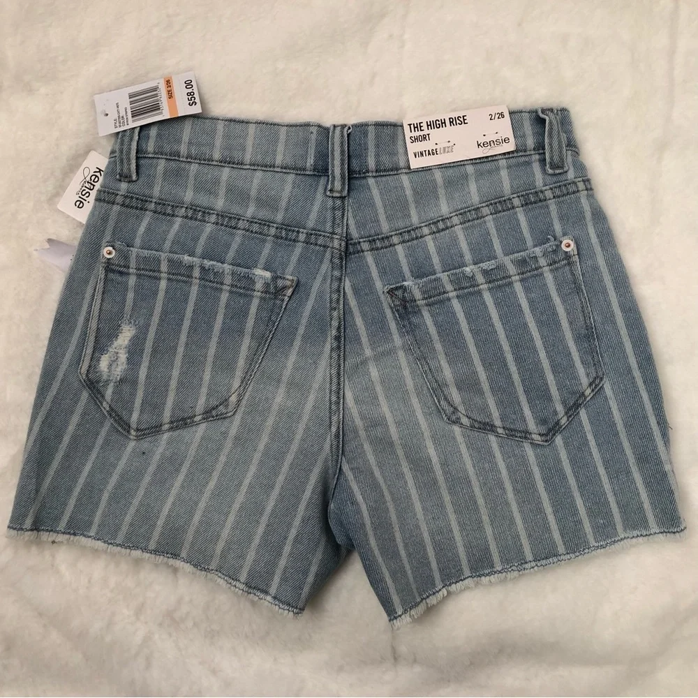 KENSIE JEANS VINTAGE LUXE NWT THE HIGH RISE SHORT SIZE 2/26 STRIPED DENIM - Picture 2 of 16